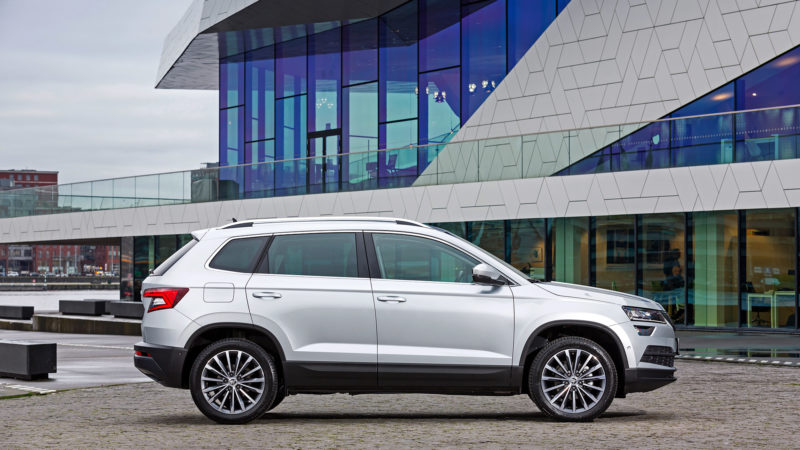 Как сменить половые покрытия в Skoda Karoq